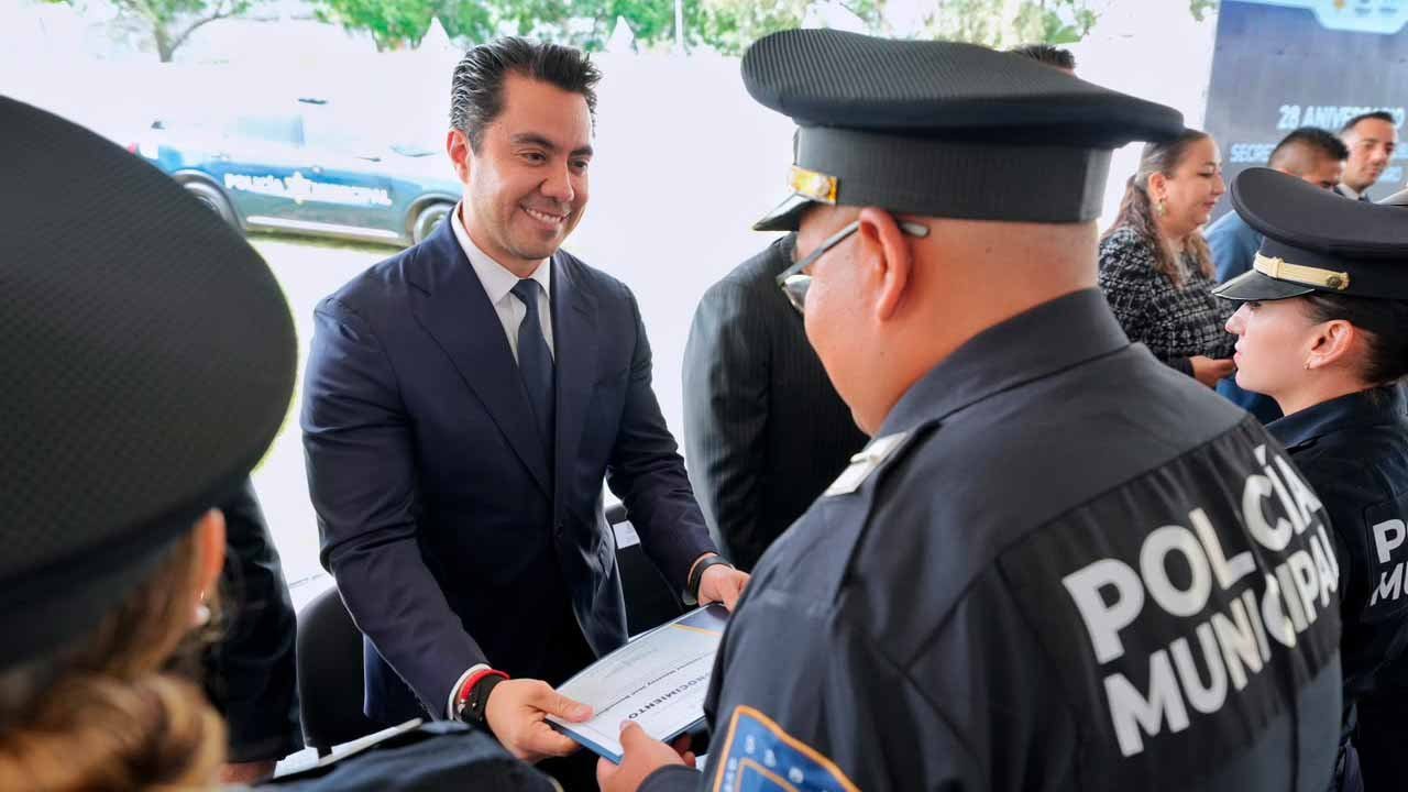 Felifer destaca paz y seguridad en Querétaro