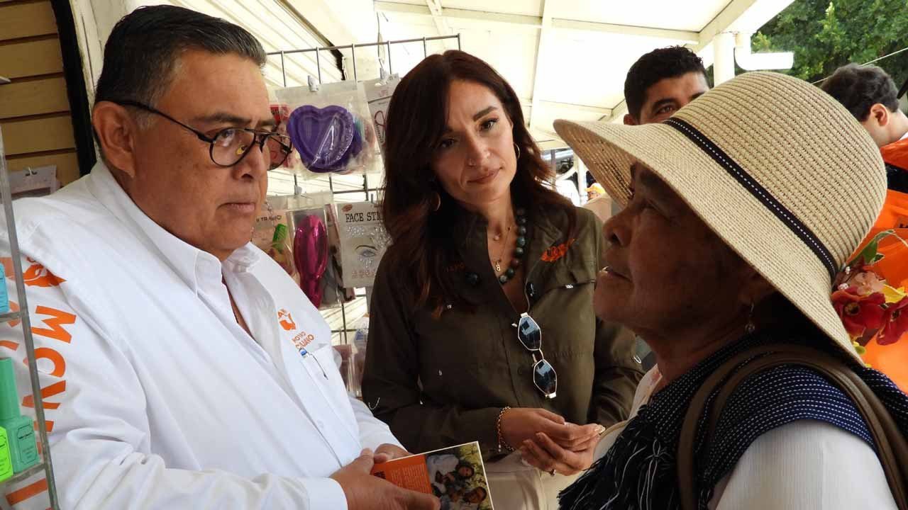 MC escucha a comerciantes de Santa Rosa Jáuregui