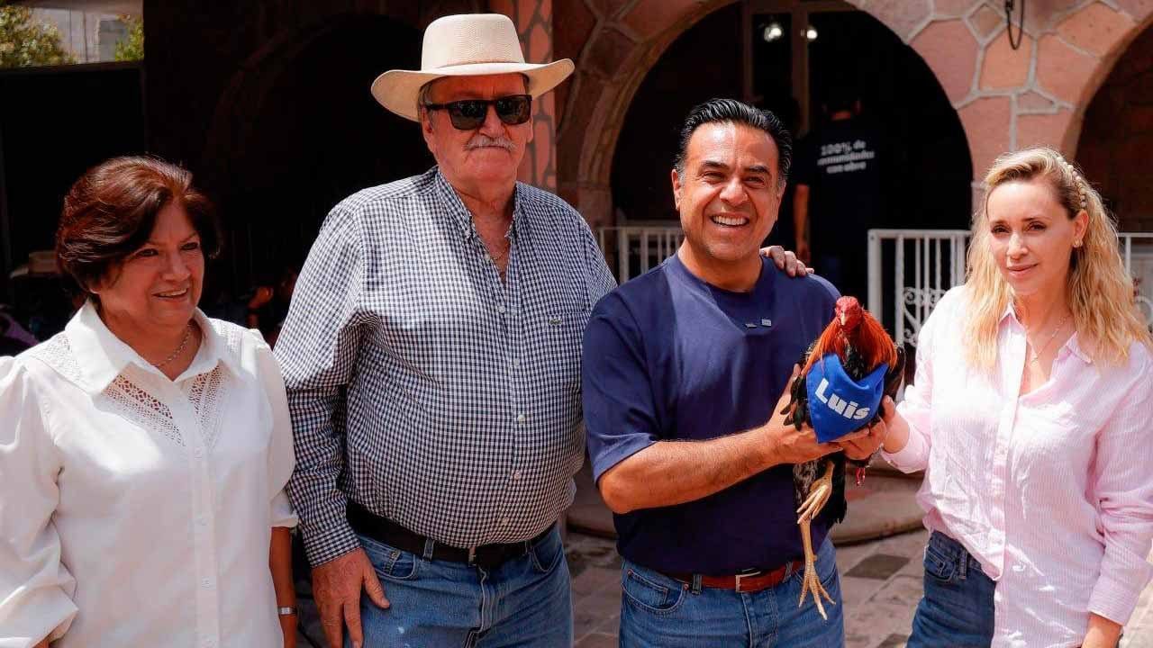 Luis Nava dialoga con liderazgos de Huimilpan
