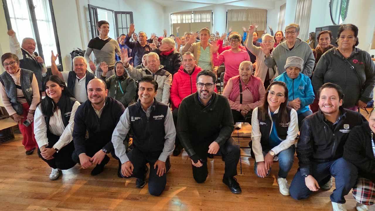 Atiende Agustín Dorantes a adultos mayores y comerciantes en pequeño